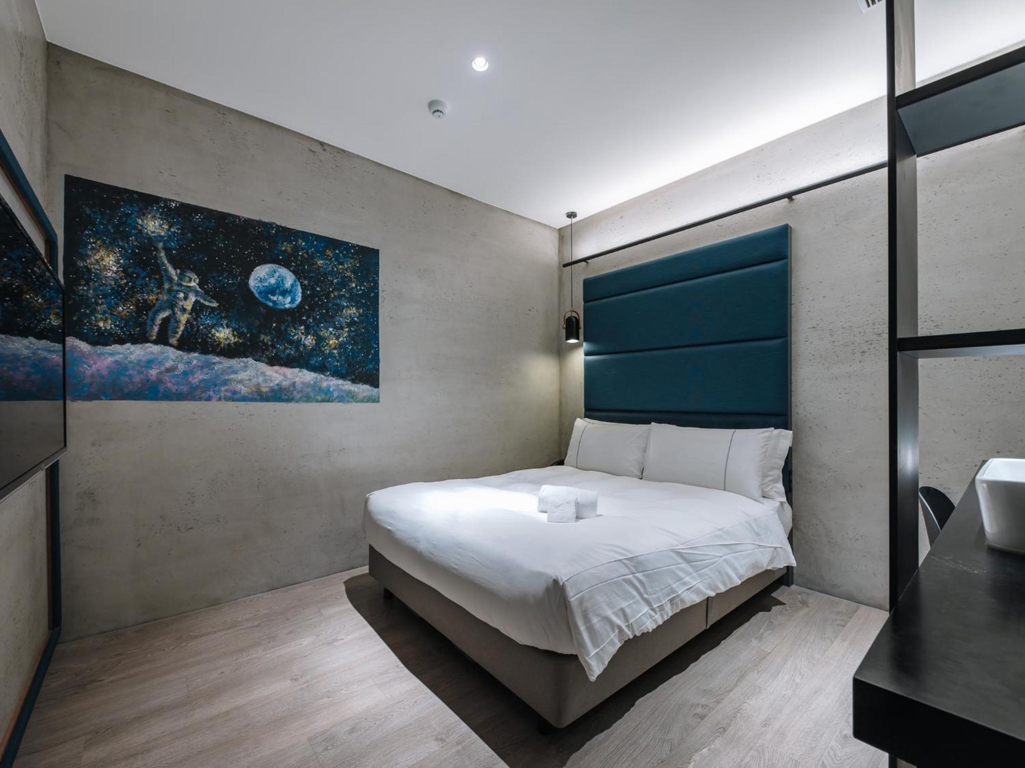 Hotel Waterfront Taipei