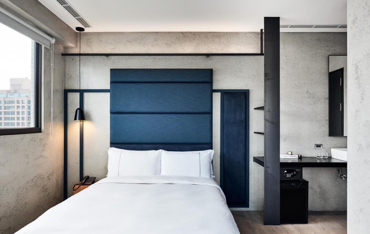 Waterfront 3*